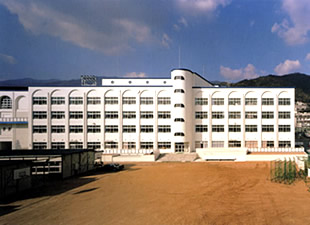 神戸市立本山中学校 (JV)